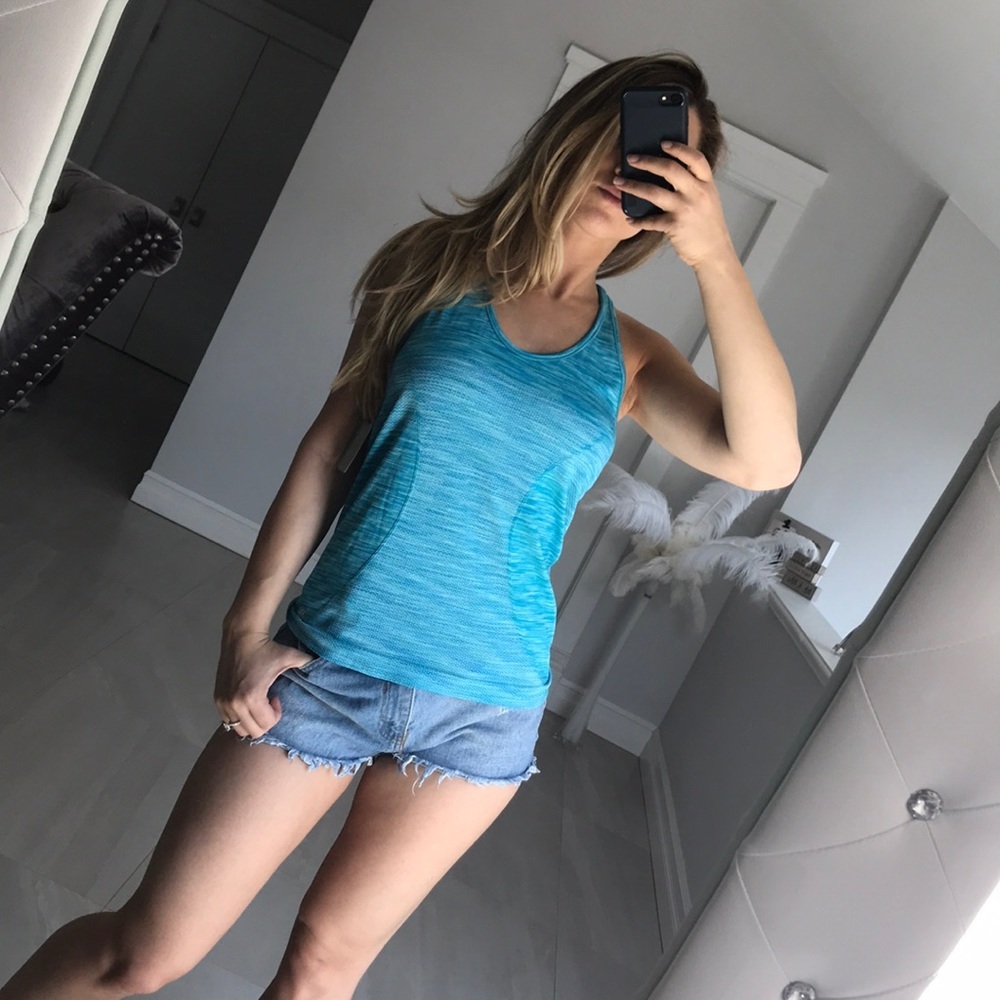 Blue top